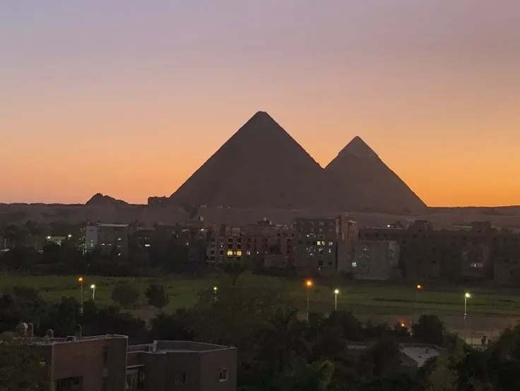 Pyramid (ピラミッド)